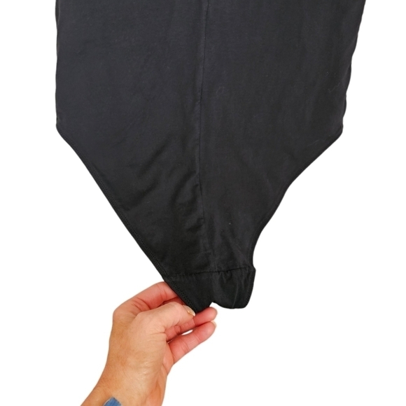 Everlane Short Sleeve Crew Neck Bodysuit•M - Picture 9 of 14